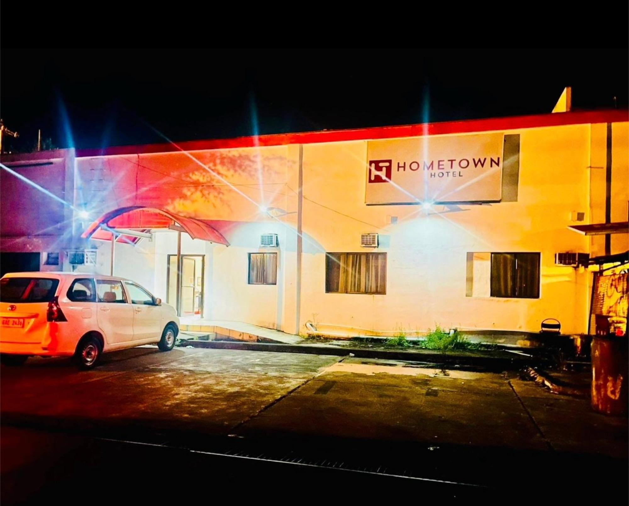 Hometown Hotel - Lacson Баколод Екстериор снимка